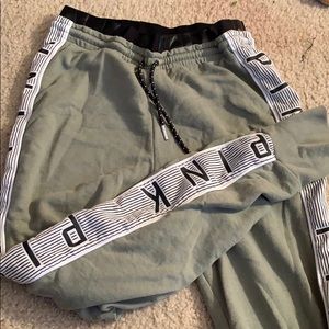 vs/pink joggers